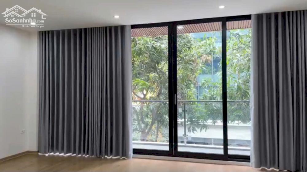 Cho thuê nhà Hoàng Ngân 6 tầng thang máy 130m2 2 mặt trước sau mới đẹp kinh doanh mọi mô hình