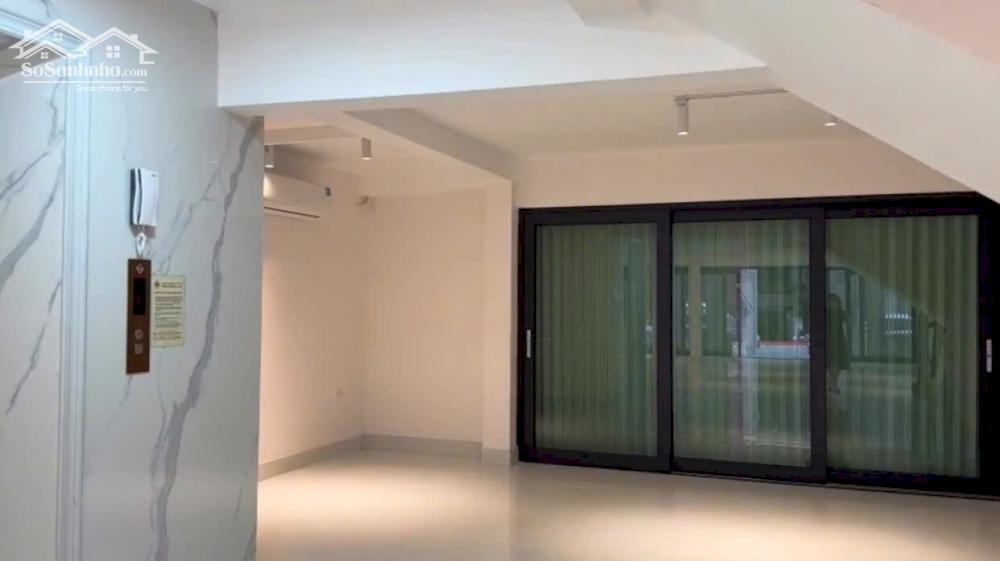 Cho thuê nhà Hoàng Ngân 6 tầng thang máy 130m2 2 mặt trước sau mới đẹp kinh doanh mọi mô hình