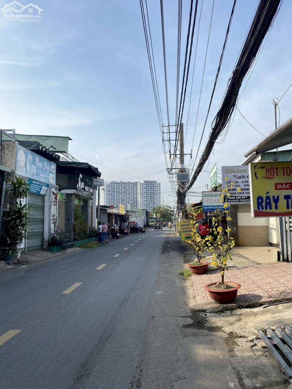 NHÀ 3 TẦNG - HẺM XE HƠI THÔNG - GÒ CÁT, PHÚ HỮU - CÁCH NGUYỄN DUY TRINH 100M - SÁT BÊN QUẬN 2 - CHỈ NHỈNH 40TR/M²