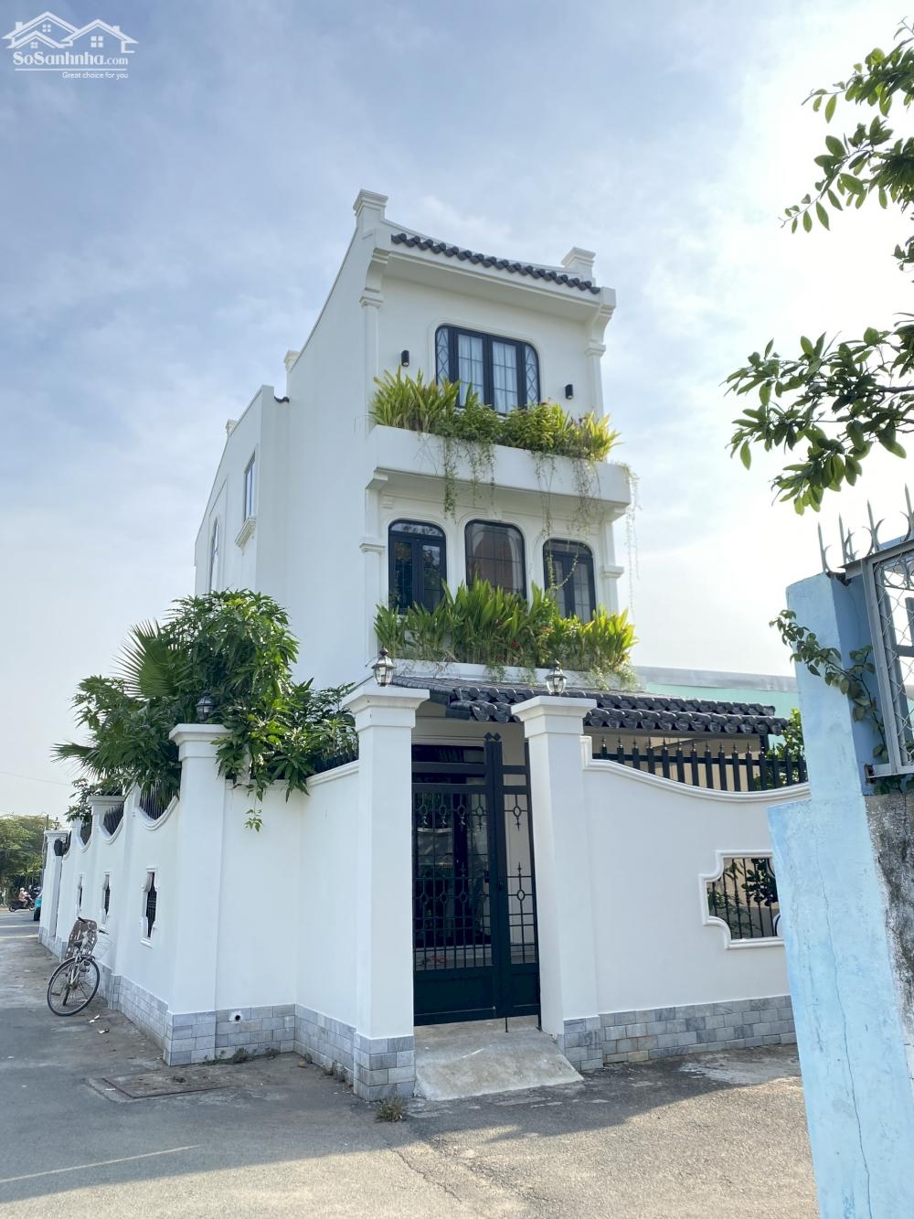 NHÀ 3 TẦNG - HẺM XE HƠI THÔNG - GÒ CÁT, PHÚ HỮU - CÁCH NGUYỄN DUY TRINH 100M - SÁT BÊN QUẬN 2 - CHỈ NHỈNH 40TR/M²