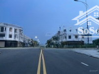 Cần Tiền Cắt Lỗ Lô Đất Vip 100M2 - Giá Bán 910 Triệu - Sổ Sẵn - Công Chứng Ngay