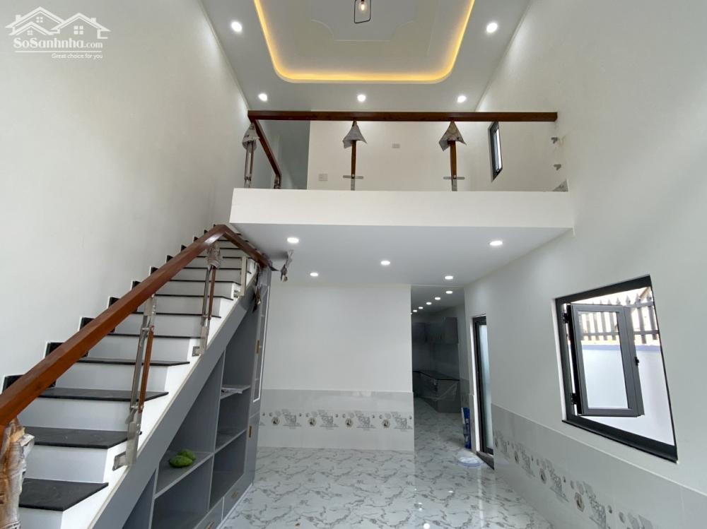 Bán Nhà rộng rãi thoáng mát đường ô tô