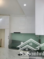 Cho Thuê Nhà Phố Khu Đường 14M Phạm Hữu Lầu Q7- Gần Công Viên-5X18M,3L+5Pn-Giá Chốt Rẻ : 18 Triệu .