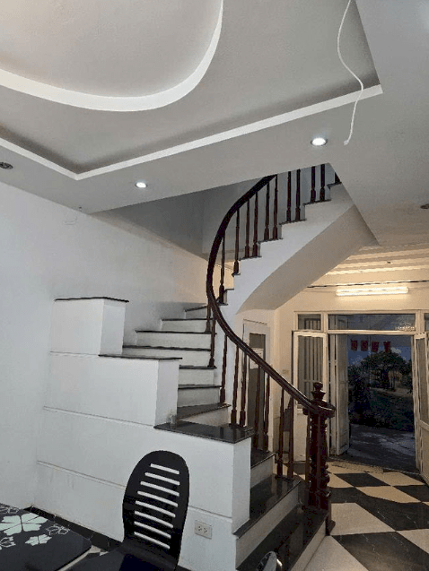 Phố VIP Ngọc Hà – Hàng xóm Lăng Bác – 55m2 – ô chờ thang máy – 2 phút ra Hồ Đầm