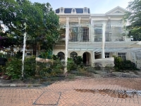 Cho Thuê Biệt Thự Chateau Phú Mỹ Hưng, Nhà Đẹp Cao Cấp 4 Phòng Ngủgiá Bán 130 Triệuiệu