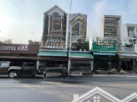 Nhà Lầu Trệtmặt Tiềnkinh Doanh Gần Siêu Thị Bigc Giáp Thủ Đức,Phường Đông Hoà Tp Dĩ An Giá Bán 7.3 Tỷ
