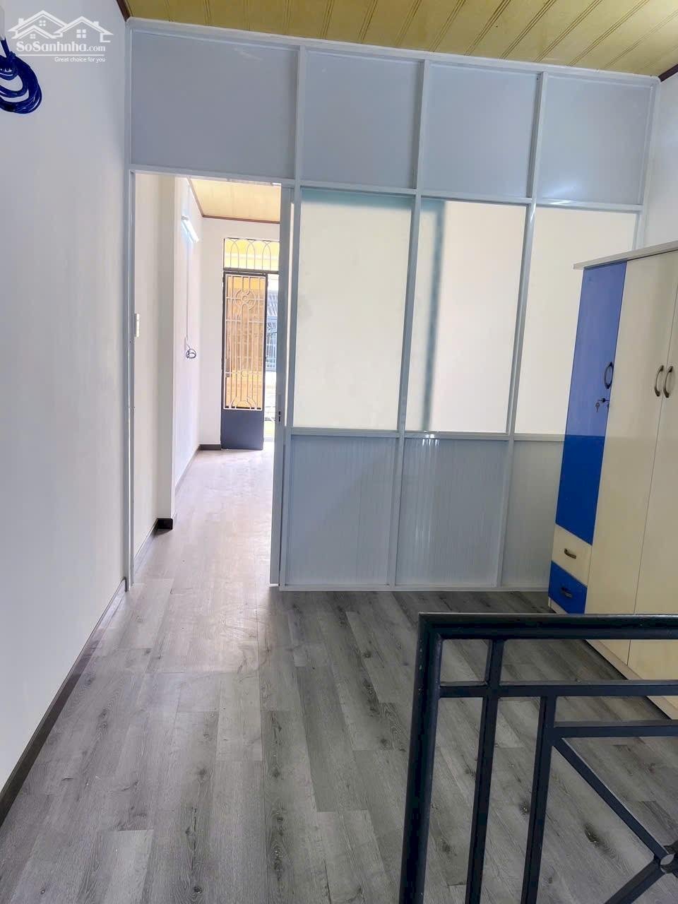 Cho thuê nhà nguyên căn hẻm xe hơi Lý Thường Kiệt P9, Tân Bình