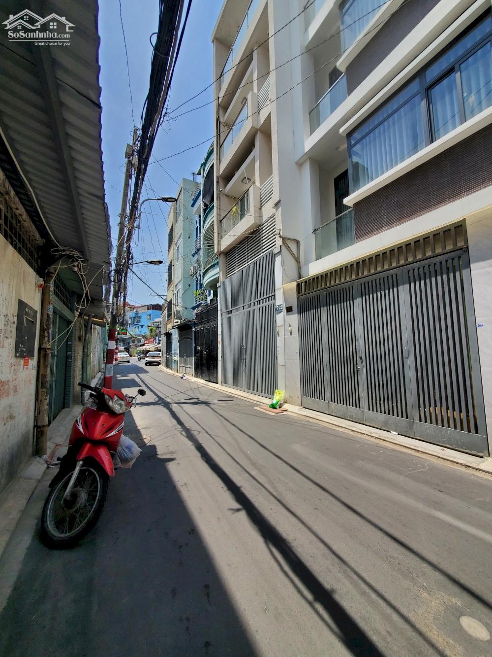 Cho thuê nhà nguyên căn hẻm xe hơi Lý Thường Kiệt P9, Tân Bình