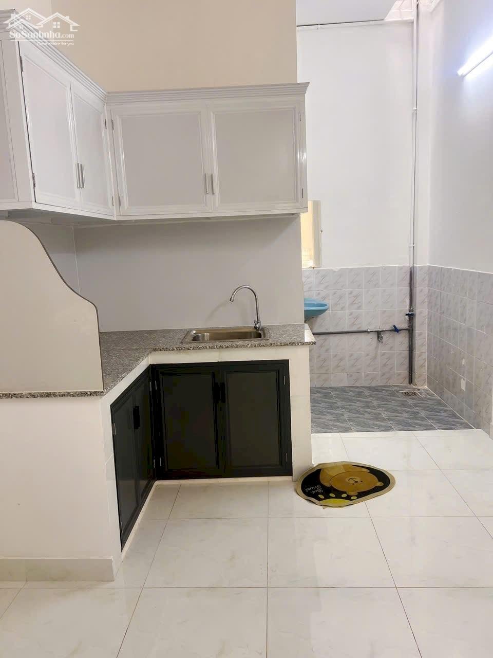 Cho thuê nhà nguyên căn hẻm xe hơi Lý Thường Kiệt P9, Tân Bình