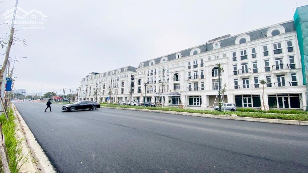 Cắt lỗ bán LÔ GÓC Louis City 3 Đại Mỗ, 120m, 5 tầng xây thô, 2 thoáng trước sau, vỉa hè rộng, giá 55 tỷ (có tl).