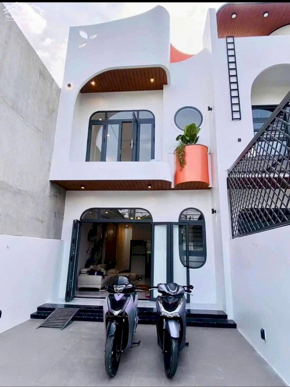 Định cư Mỹ, Anh chủ bán Căn nhà 100m2 mới xây trong KDC Bửu Long. Gần Đại Học Lạc Hồng