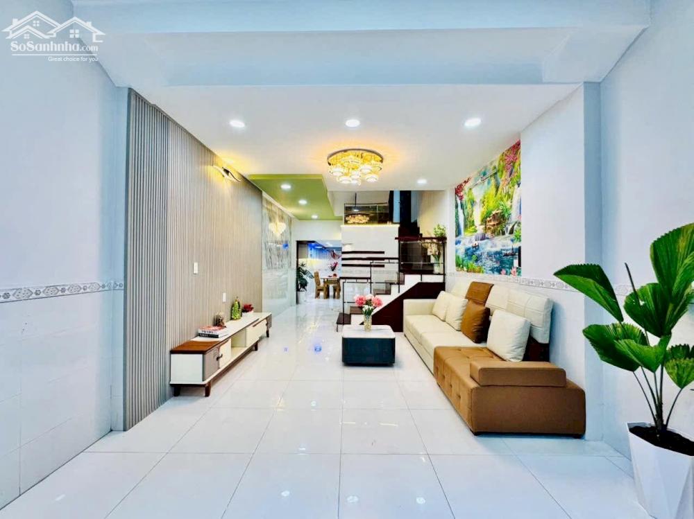 Hạ giá bán gấp nhà ngay Emart phan huy ích, phường 12, gò vấp. Nhà 3 tầng chỉ hơn 4tỷ