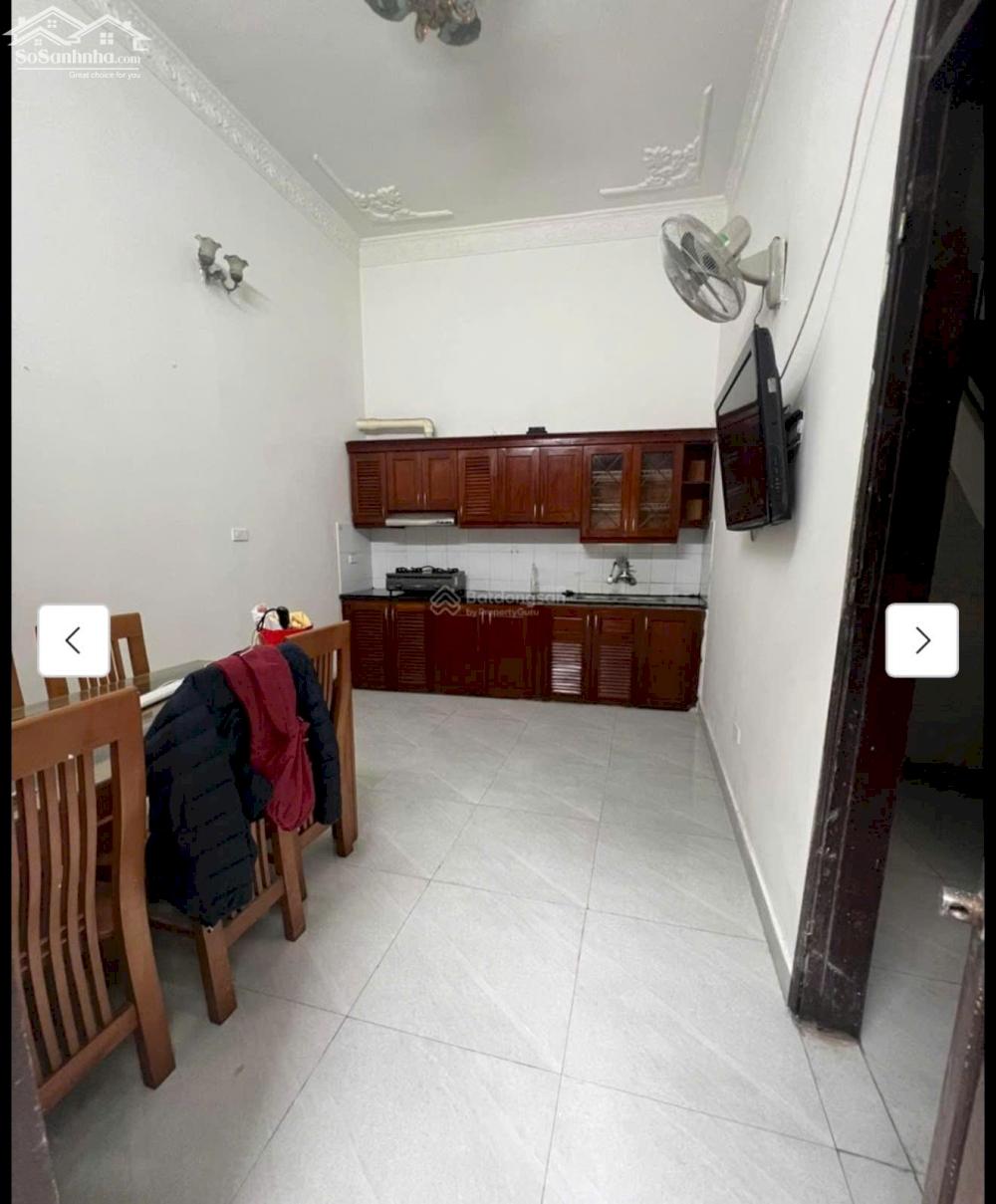 Cho thuê nhà nguyên căn 3 tầng, 2 phòng ngủ, phố Hồng Mai, quận Hai Bà Trưng, Hà Nội