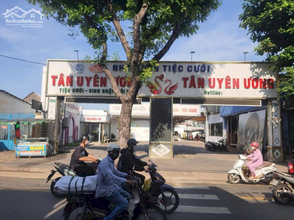 Mặt bằng hơn 3000m2 tại 156 nguyễn văn quá, quận 12