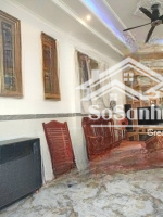 Nhà Đẹp 1 Trệt 2 Lầu Khu Toa Xe Sát Bên Vincom 550 Dĩ An