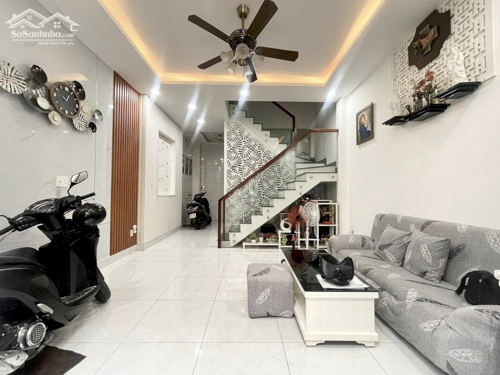 BÁN NHÀ 3 TẦNG PHÂN LÔ 4 PHONG NGỦ,  HẺM Ô TÔ - NGAY KHU CÔNG NGHỆ CAO, THỦ ĐỨC NHỈNH 5 TỶ