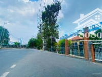 Nhàmặt Tiềnvip, Gấp Bán 120M2 (5X24), Chỉ 11.7 Tỷ, Đường 8. Tiềm Năng Đỉnh, Sát Metro, Đh Spkt Tphcm