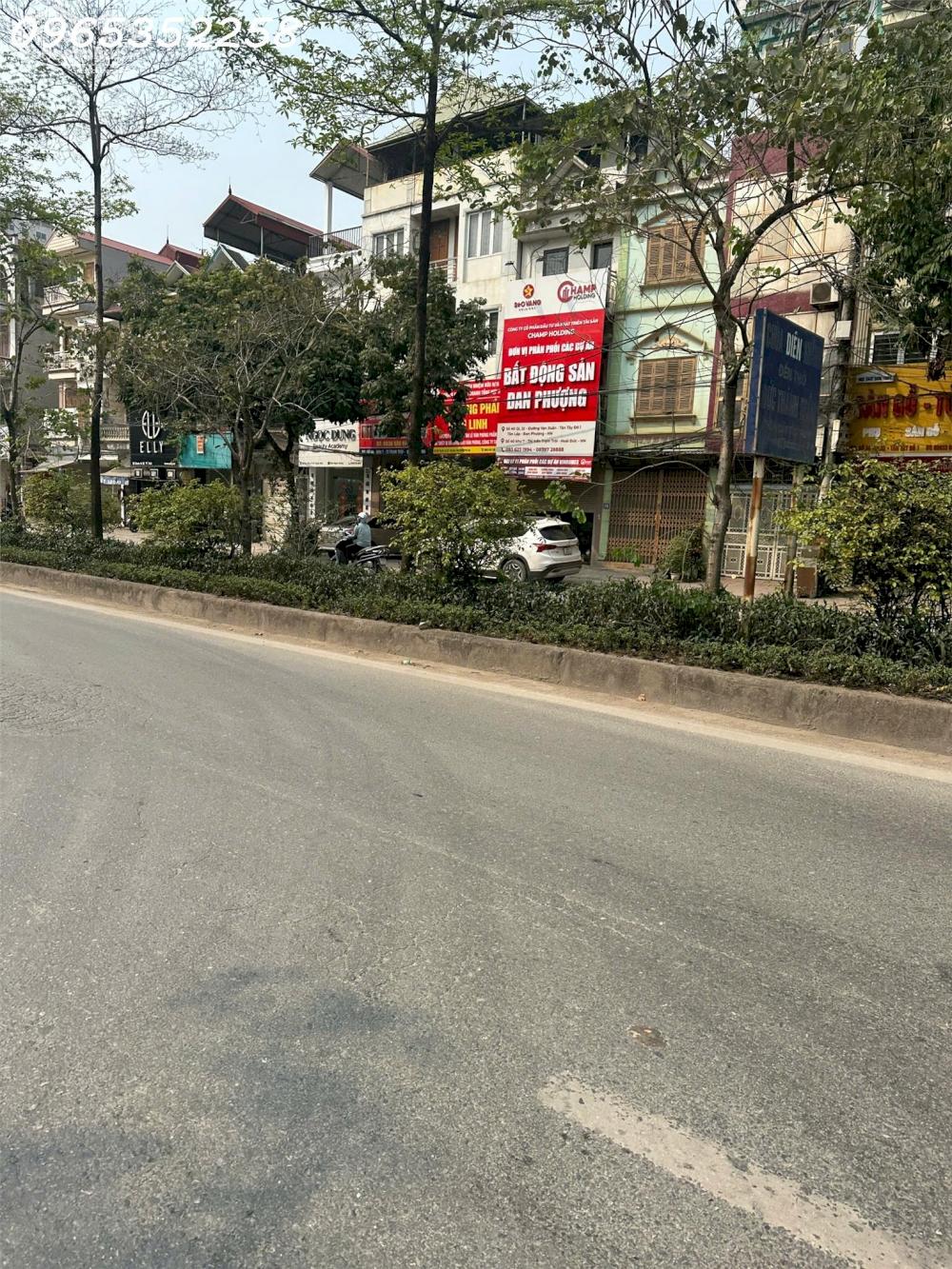 Tôi Chủ Nhượng  Căn Nhà Mặt Ngõ Phố Phan Đình Phùng - Bến Xe Phùng Gara Ô Tô - Diện Tích 49.5m - Mặt tiền Siêu Rộng 6m