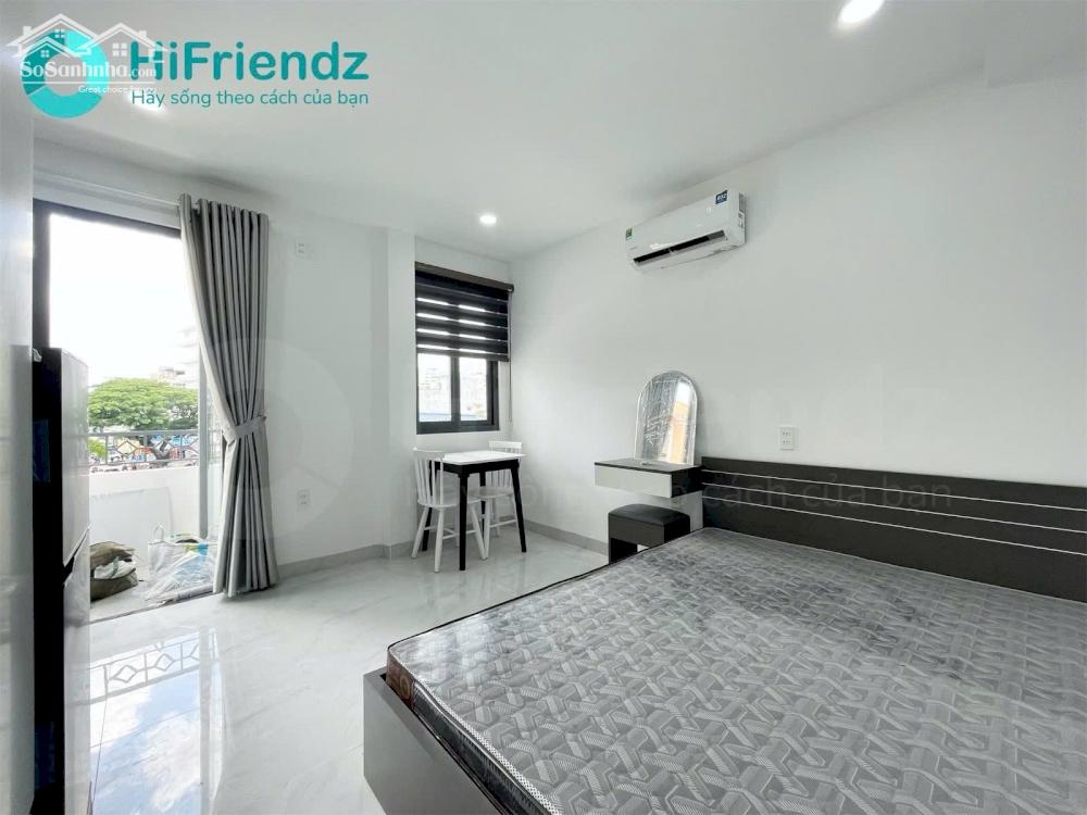 Cho Thuê Phòng Ban Công Bình Thạnh Gần Ngã Tư Hàng Xanh