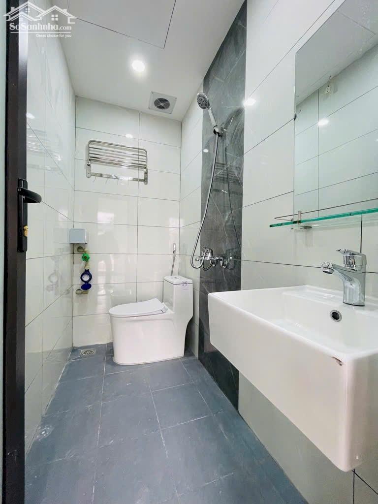 Bán Tòa Nhà Căn Hộ Dịch Vụ,Nhà Dòng Tiền Phương Canh,Ngõ Thông,Ô Tô Đỗ Cửa Giá 12,5 Tỷ
