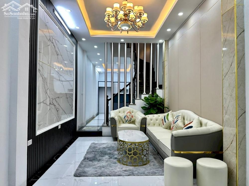 Bán Gấp Nhà Phố Hoàng Văn Thái 41,5m2, 4 Tầng Gần Phố Giá Chỉ nhỉnh 5 Tỏi