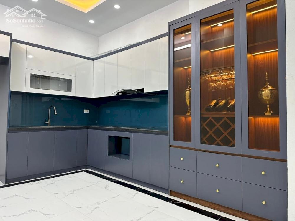 Bán Gấp Nhà Phố Hoàng Văn Thái 41,5m2, 4 Tầng Gần Phố Giá Chỉ nhỉnh 5 Tỏi