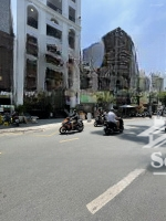 Bán Nhà Cho Con Đi Du Học - 2 Căn Đôi Mặt Tiền Cao Thắng Quận 3 - Giá Chạm Đáy - 390 Tr/M2