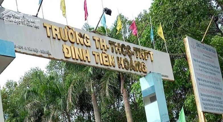BÁN NHÀ TÂN HIỆP, ĐƯỜNG NHỰA RỘNG 7m, VỈA HÈ 5m, SỔ HỒNG THỔ CƯ
