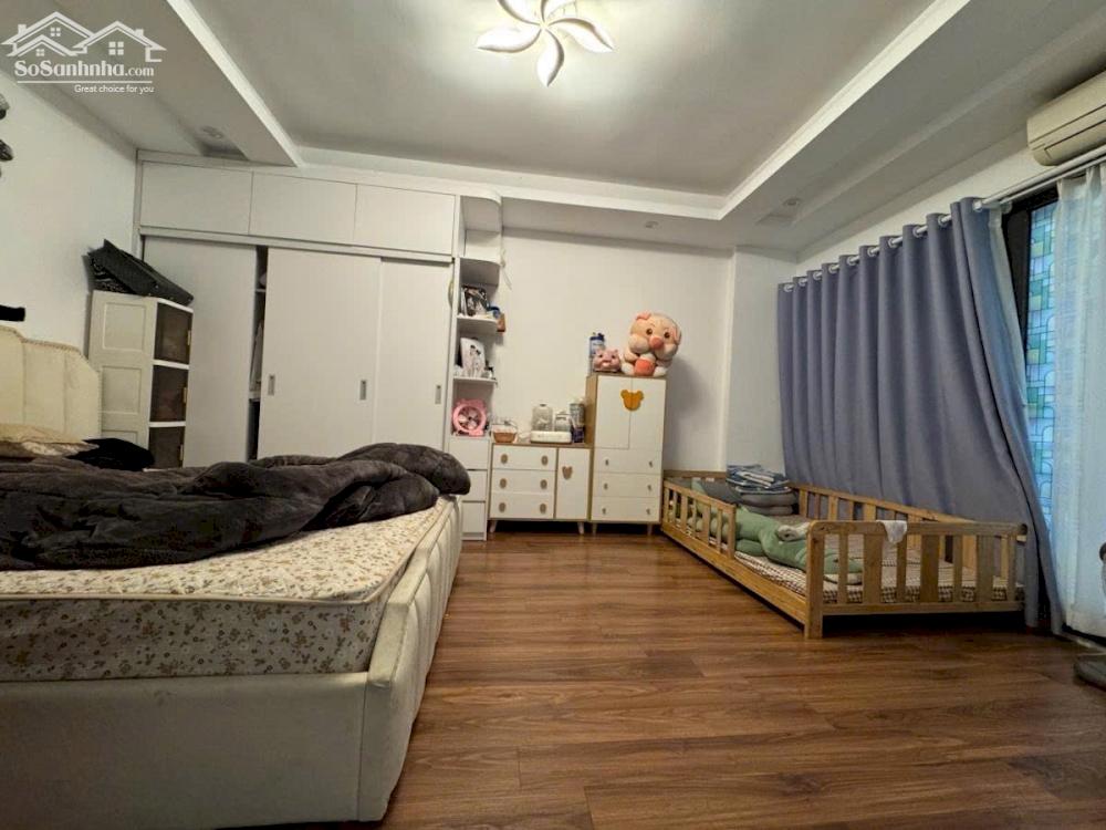 Bán nhà Hào Nam - 37m x 6 tầng lô góc 4 phòng ngủ rộng giá 7,5 tỷ