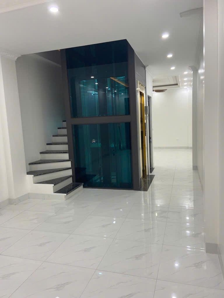 Bán Nhà Cầu Cốc , Tây Mỗ 6 Tầng Thang Máy , Sát Vách Vinsmart City Chỉ 8,5 Tỷ