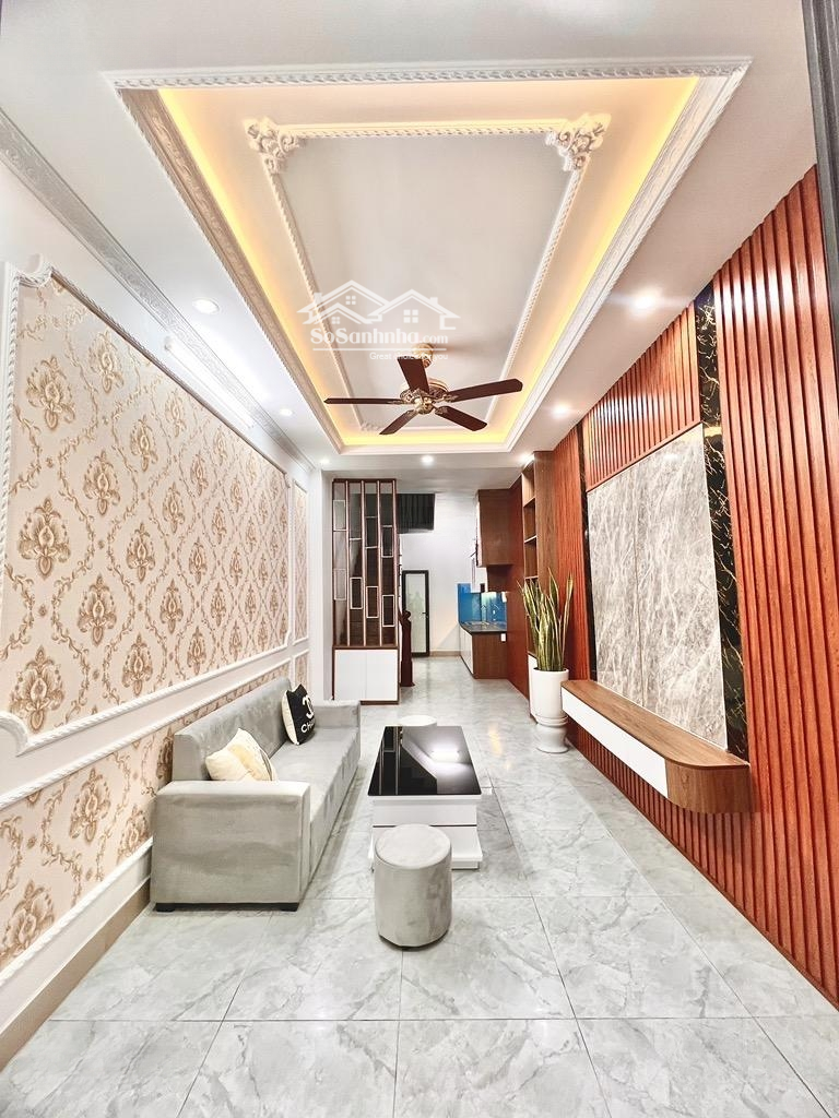 Bán Gấp Nhà Riêng Tại Lĩnh Nam_33M2 X 5Tầng_Ngõ Rộng Ba Gác Tránh_Giá Chỉ 6.15Tỷ