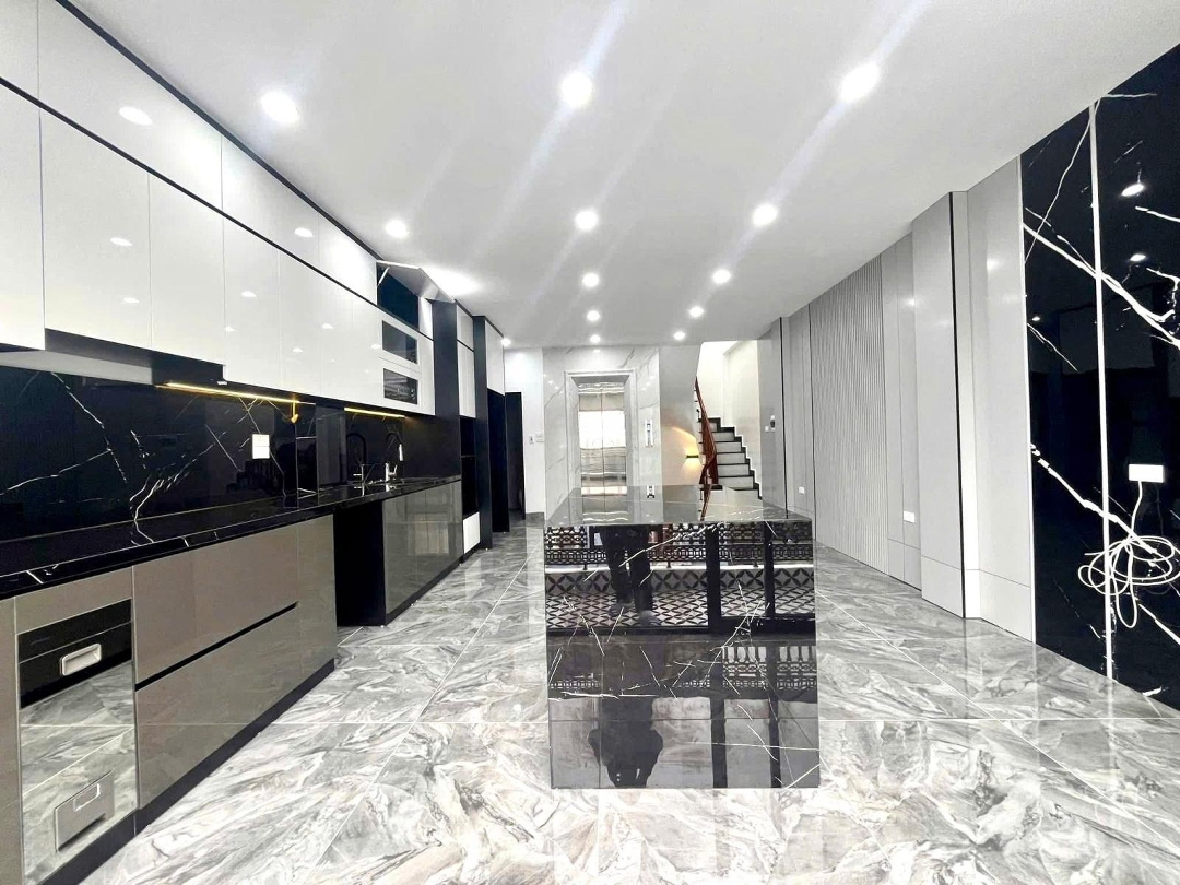 Lh Em Huế 0984423762 ( Zalo ) Xem Nhà Nhà Phân Lô Khu Đền Lừ, Đường Thông Ô Tô Vào Nhà, Chạy Vòng