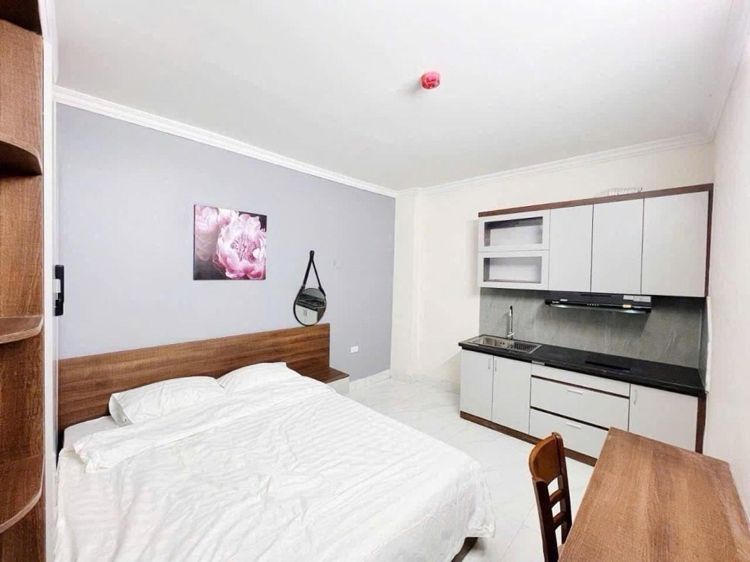 Gần Ngã Tư Sở, Ccmn Lô Góc, 10P Cho Thuê, Dòng Tiền 60 Triệu/Tháng, 20M Ra Mặt Phố Kd Sầm Uất