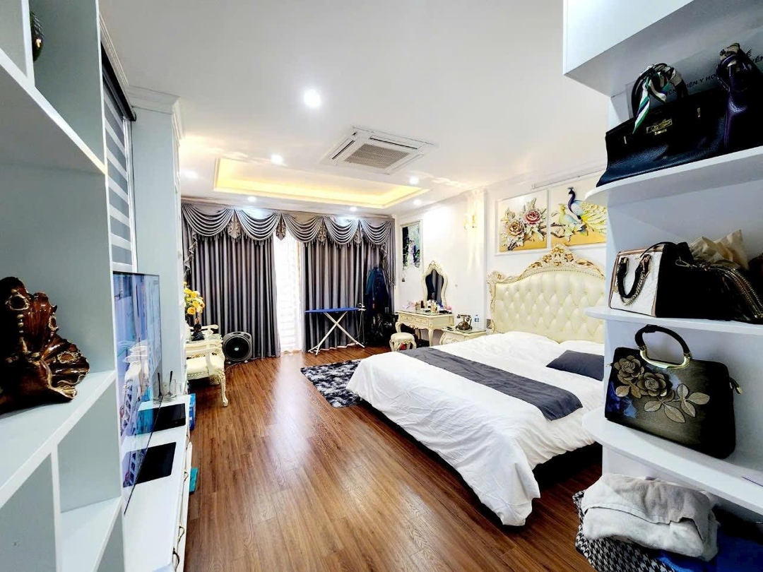 Bán Nhà 7 Tầng Phố Bạch Mai - Ngõ Ô Tô - Thang Máy - Sổ Đỏ Chính Chủ