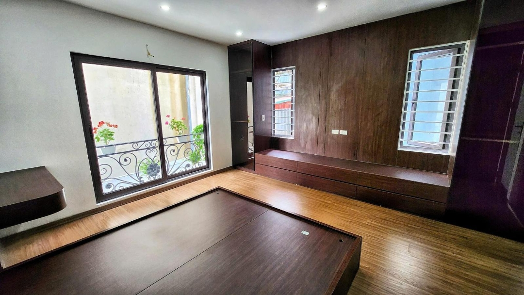 Sieu Phẩm Thanh Am-Đặng Vũ Hỷ - 53M2 - 5 Tầng 6 Ngủ Phù Hợp Với Gia Đình Đông Người - Giá Bán 9,5 Tỷ