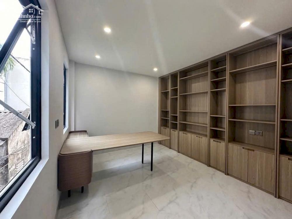 Bán nhà Phúc Đồng. Gần hồ, Chợ, Kinh Doanh. Lô Góc - Thang Máy - Gara. 65m x 5T.