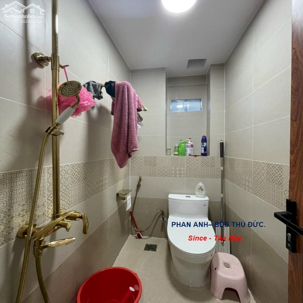  Bán Gấp Nhà Phố Liền Kề Nguyễn Thị Định, Quận 2 _ Hẻm Xe Hơi _ 2 tầng 3 pn _ Chỉ có 8Ty 9999.
