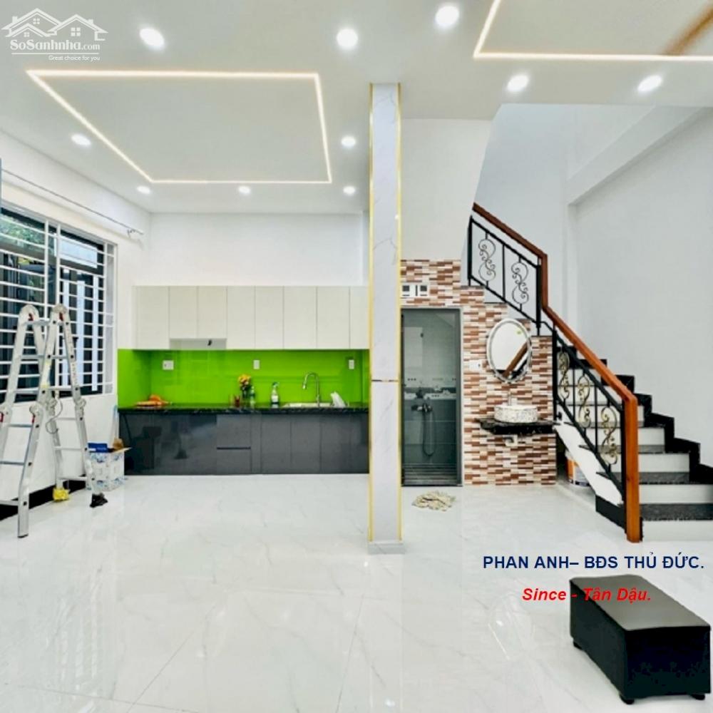  Bán Gấp Nhà Phố Liền Kề Nguyễn Thị Định, Quận 2 _ Hẻm Xe Hơi _ 2 tầng 3 pn _ Chỉ có 8Ty 9999.