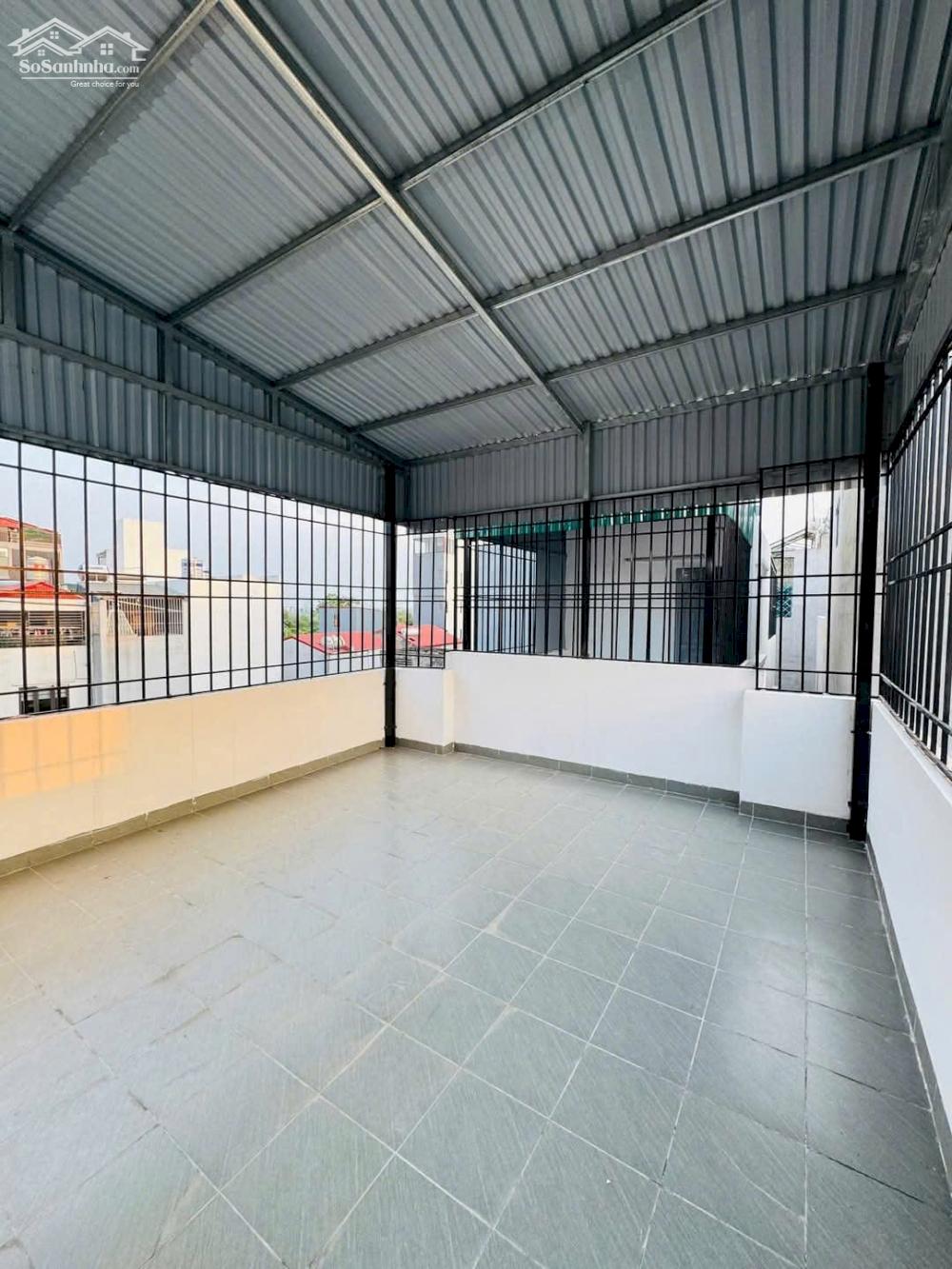 Bán Bán nhà 35m2 x 5 tầng Đàm Quang Trung, Long Biên- Ngay chân cầu Vĩnh Tuy.