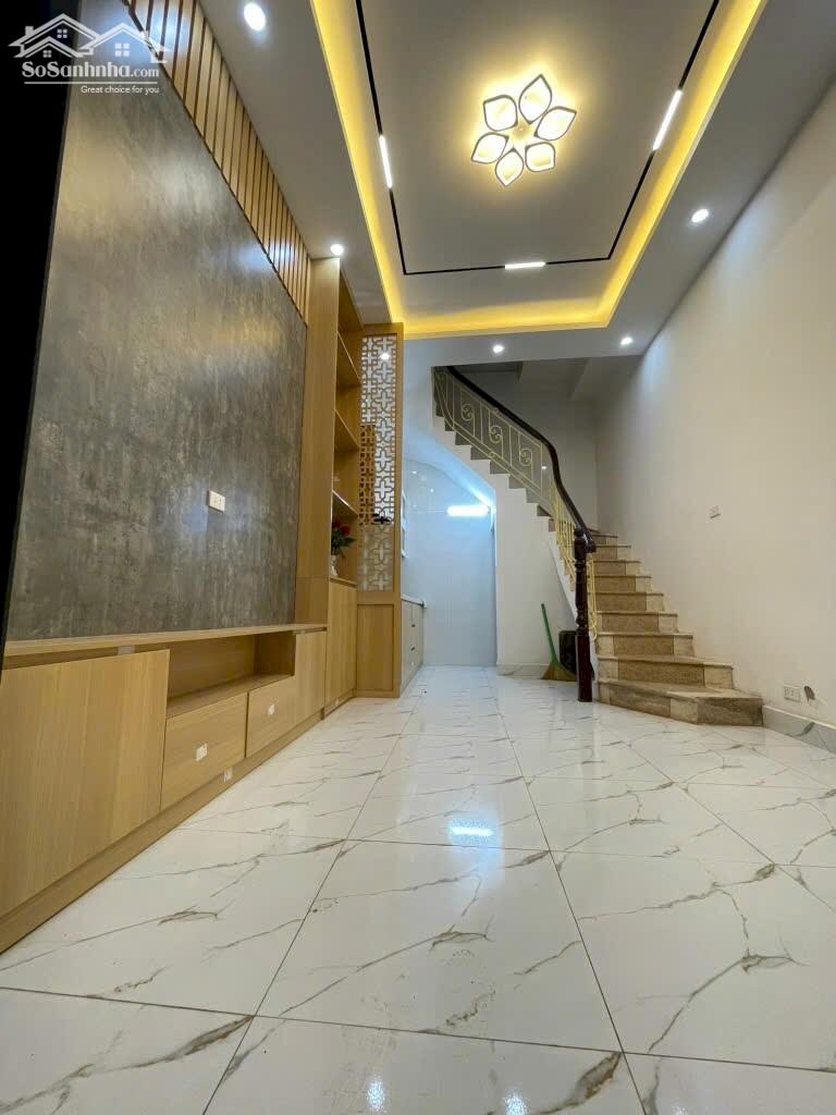 Ngọc Hà - Ba Đình đắc địa, an ninh tốt, cách phố 70m. Ngõ nông, thoáng.
