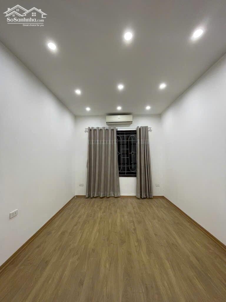 Ngọc Hà - Ba Đình đắc địa, an ninh tốt, cách phố 70m. Ngõ nông, thoáng.