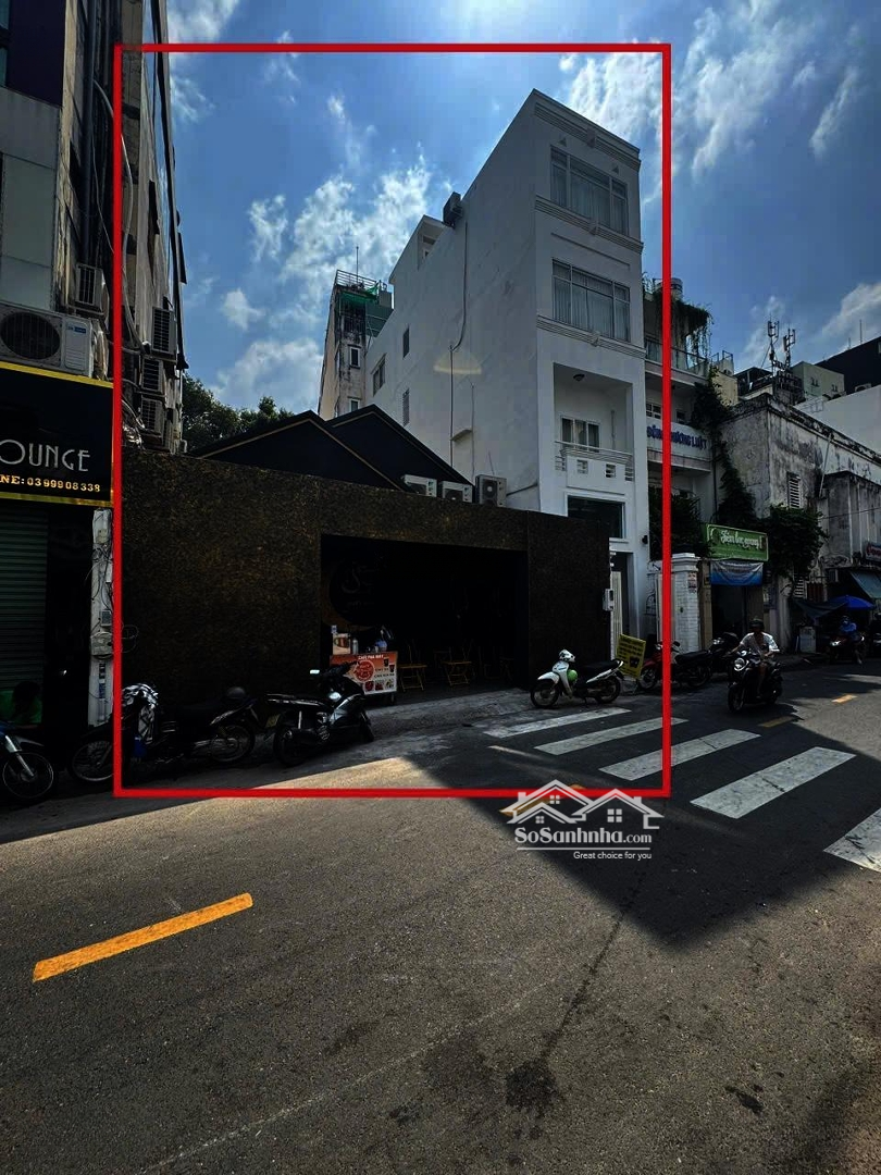 Bán Nhà Mặt Tiền Đường Hồ Hảo Hớn, Phường Cô Giang, Quận 1, Dt: 11 X 19M - Giá Bán: 9X Tỷ,