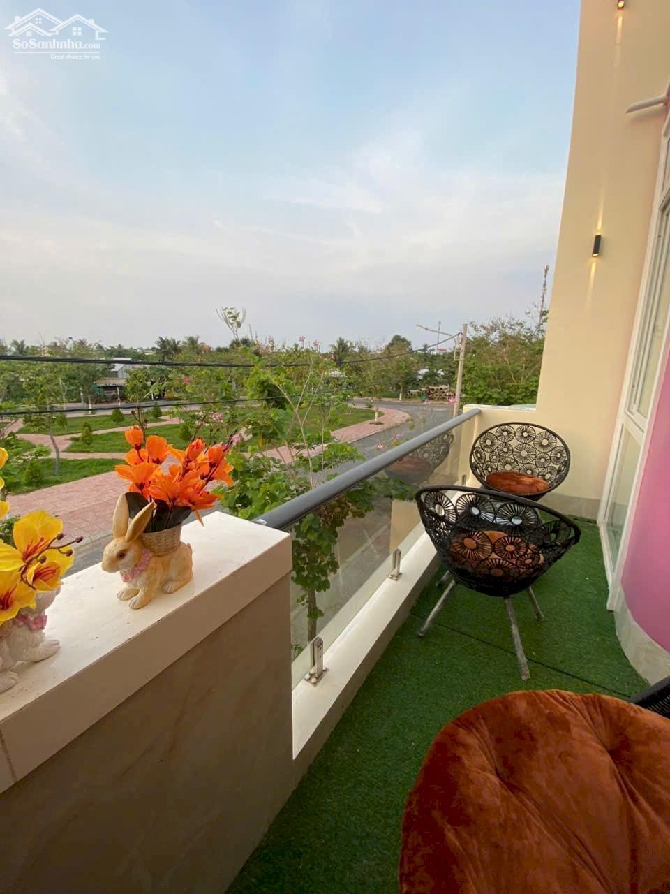 BÁN NHÀ MỚI XÂY TẶNG FULL NỘI THẤT CAO CẤP KHU DÂN CƯ PHƯỜNG TRƯỜNG AN TP VĨNH LONG