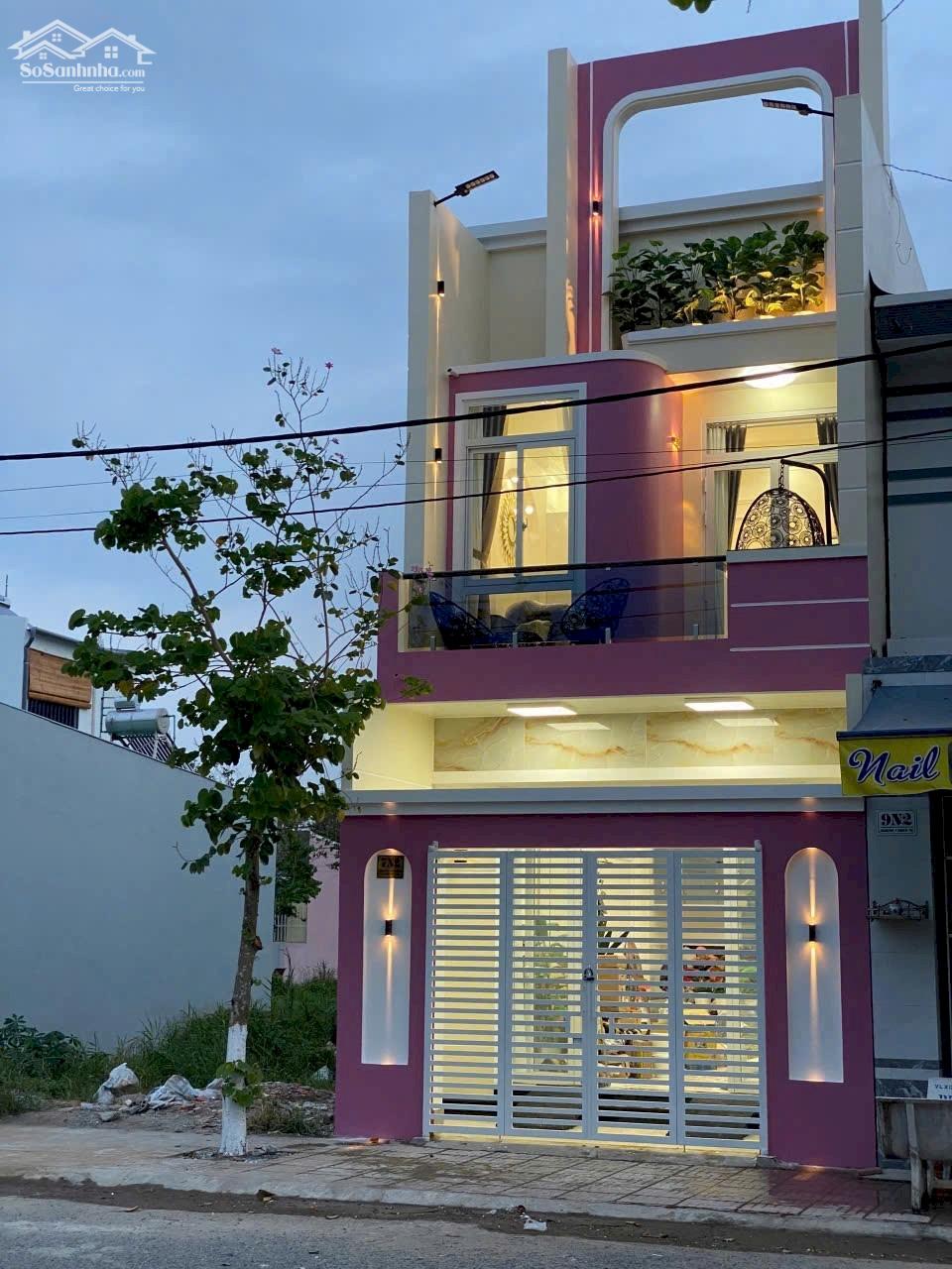 BÁN NHÀ MỚI XÂY TẶNG FULL NỘI THẤT CAO CẤP KHU DÂN CƯ PHƯỜNG TRƯỜNG AN TP VĨNH LONG