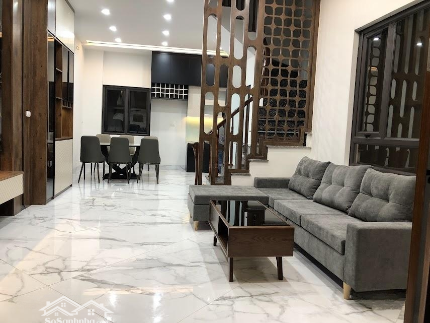 Nhà Riêng Ngõ 651 Minh Khai, 54M X 5T, 3 Mặt Thoáng,4P Ngủ + 5 Wc, Sân Riêng 18M, 9,9 Tỷ, Chi Mg 3%