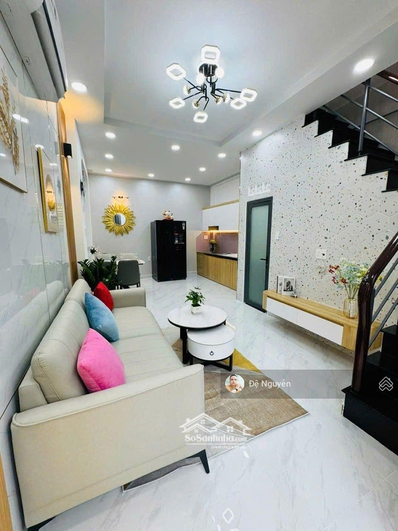 Lê Quang Định.p1 .Gò Vấp .Nhà Đẹp.sẵn Ở 2 Phòng Ngủhẻm 3M .Giá Chỉ 5 Tỷ 15