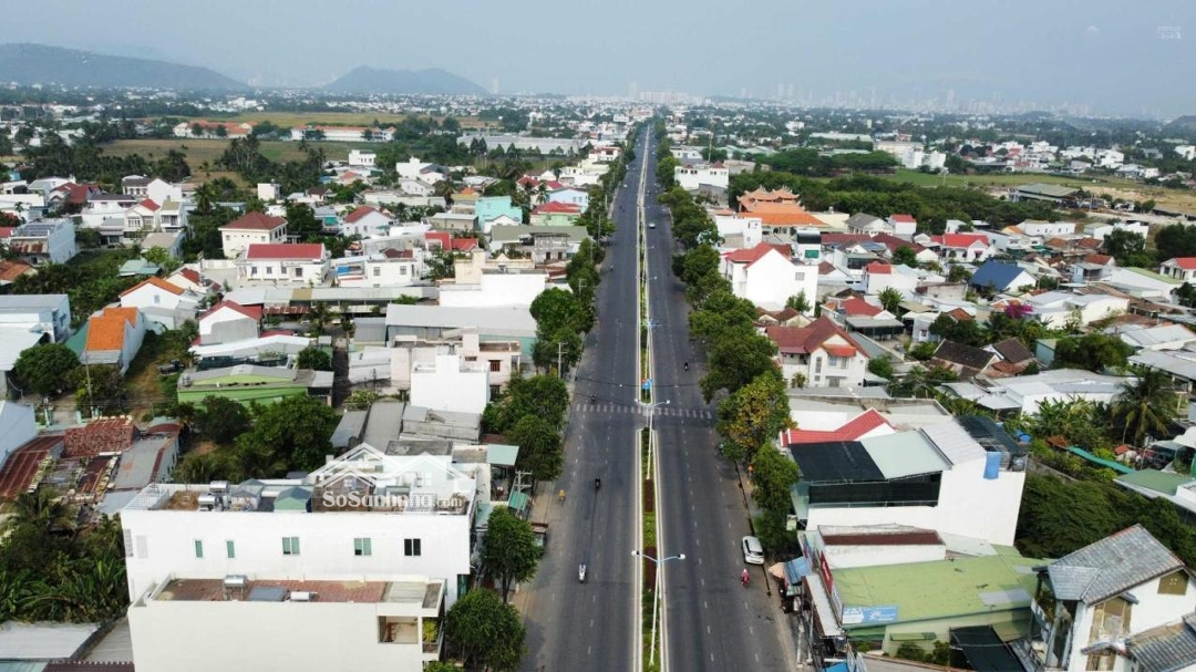 Bán Toà Nhà Căn Hộ 7 Tầng (20 Phòng)Mặt Tiềnđường (13M) Gần Biển Ngay Tttp Nha Trang. Sổ Đỏ Hoàn Công