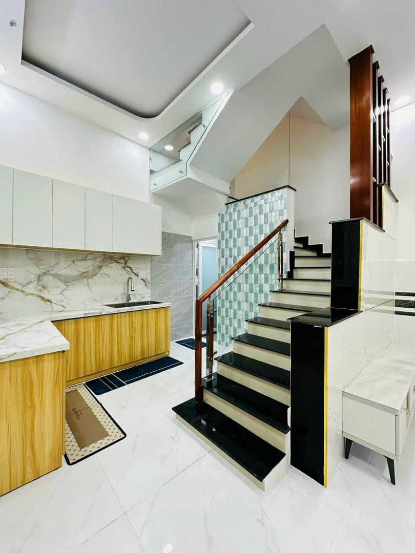 Nhà Đẹp Giá Tốt Cho Nhà Đầu Tư Tôn Đản, P15, Q4Diện Tích56.5M2, Đang Cho Thuê 9 Triệu5/Tháng. Sổ Sẵn
