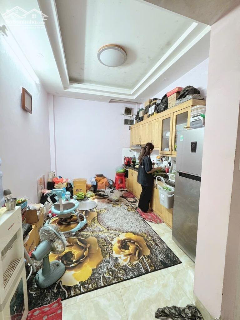 Bán nhà Hoàng Hoa Thám, Ba Đình, ba gác, 41m2, 4 tầng, chỉ 7.85 tỷ