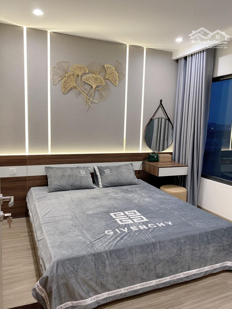 Bán Căn 2N2Vs Căn Góc 70M2, Full Nội Thất, Tầng Trung, View Đẹp Chỉ 3.25 Tỷ Tại Vinhomes Ocean Park